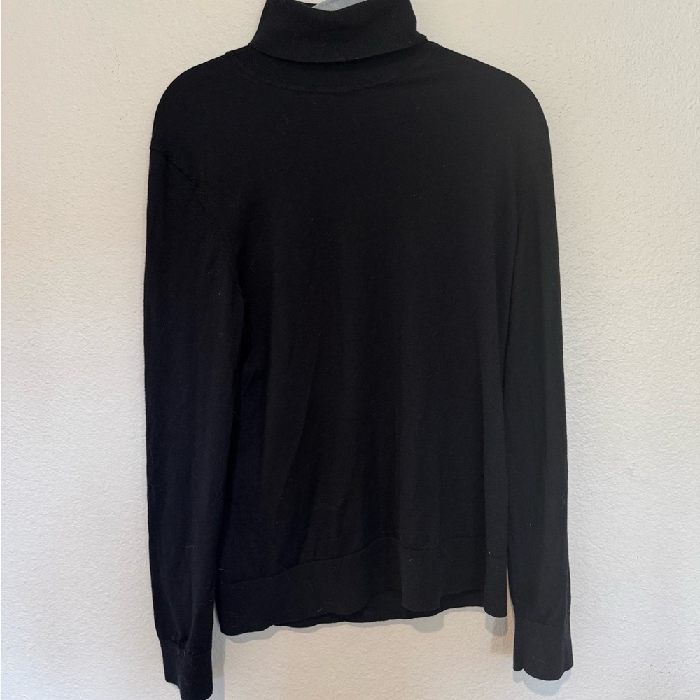 Theory Merino Wool Black Turtlenck Sweater Medium